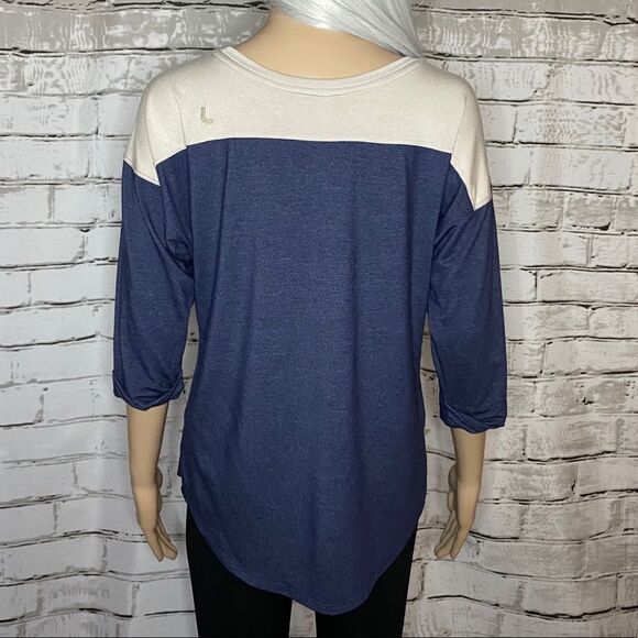 Lole Blue Scoop Neck Henley Style 3/4 Tee Size Small - Picture 3 of 5